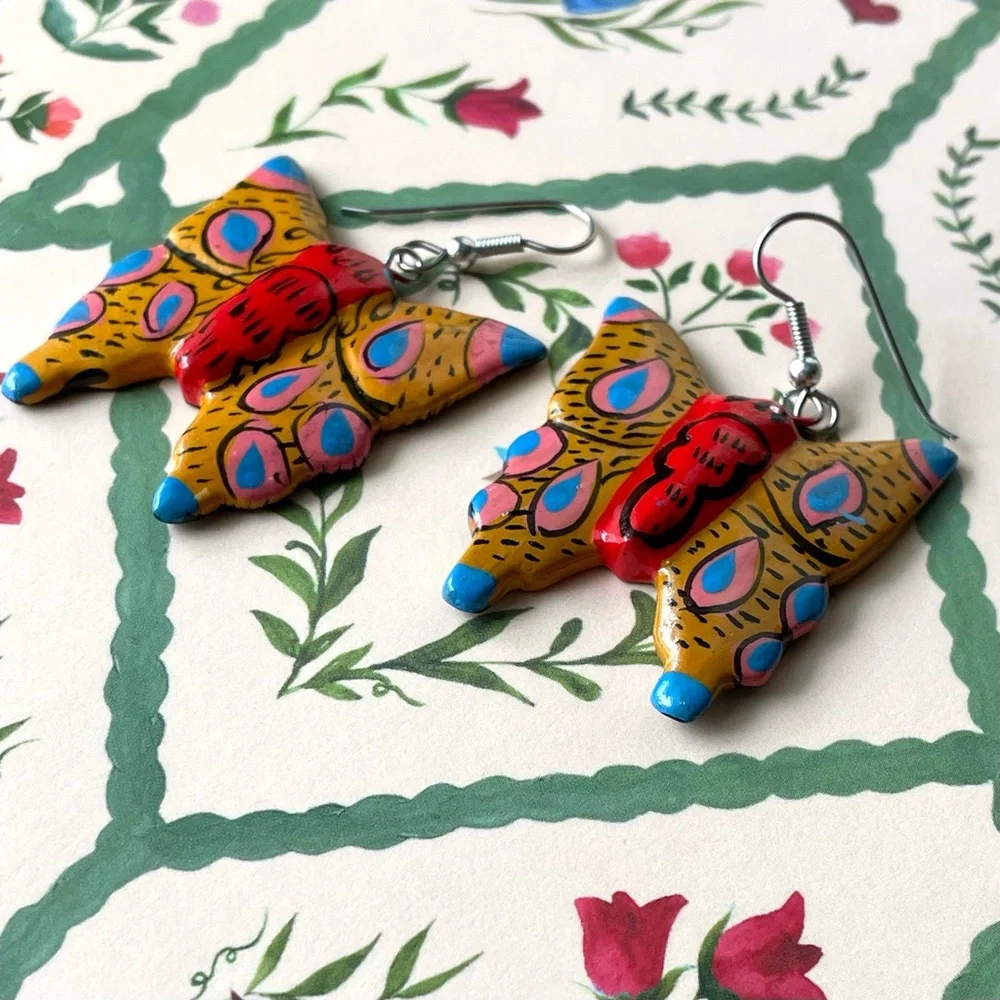 Source Unknown lightweight lacquer
